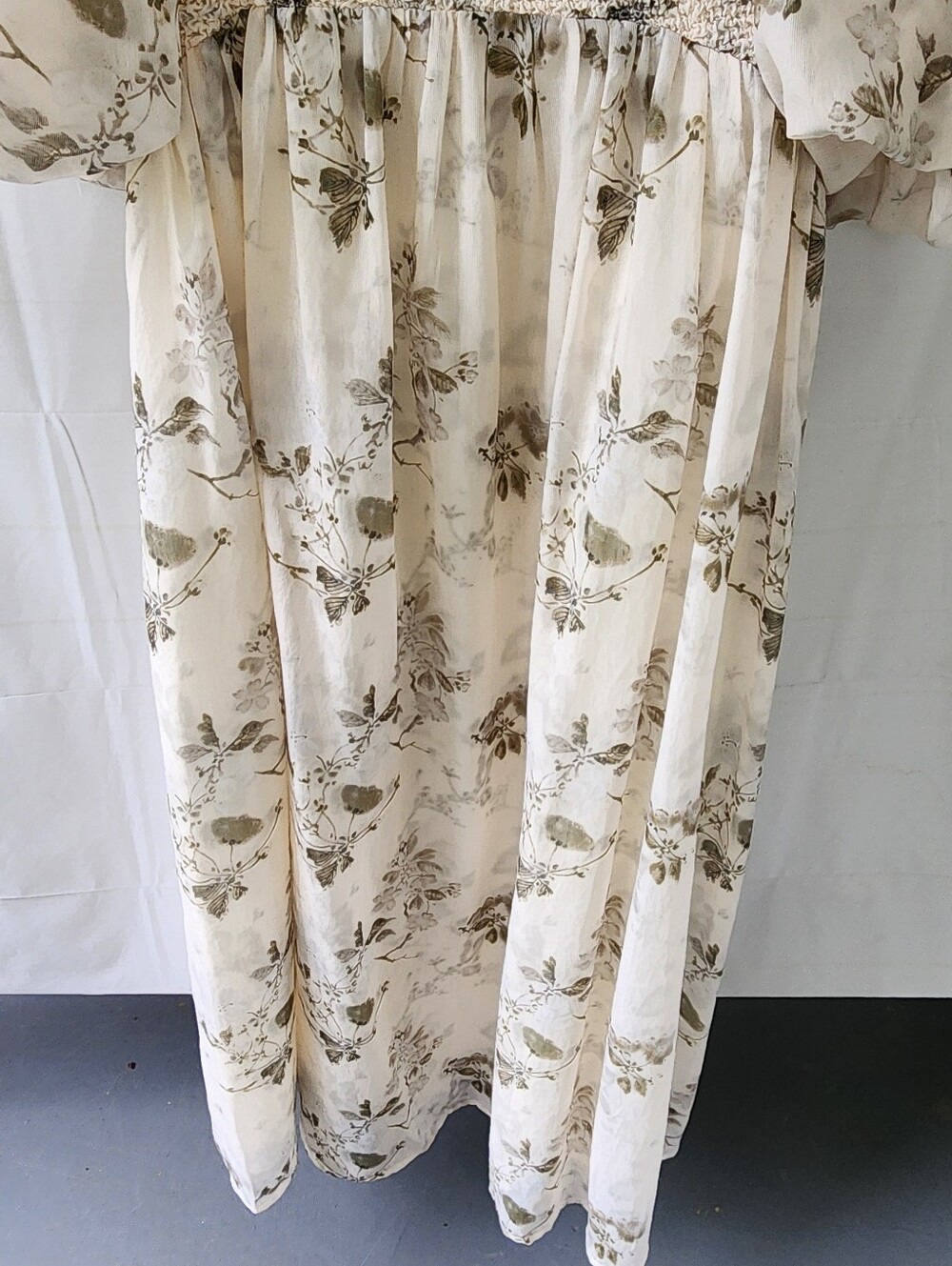 One Loved Babe Ivory Floral Puff-Sleeve Maxi Dress - Picture 7 of 15